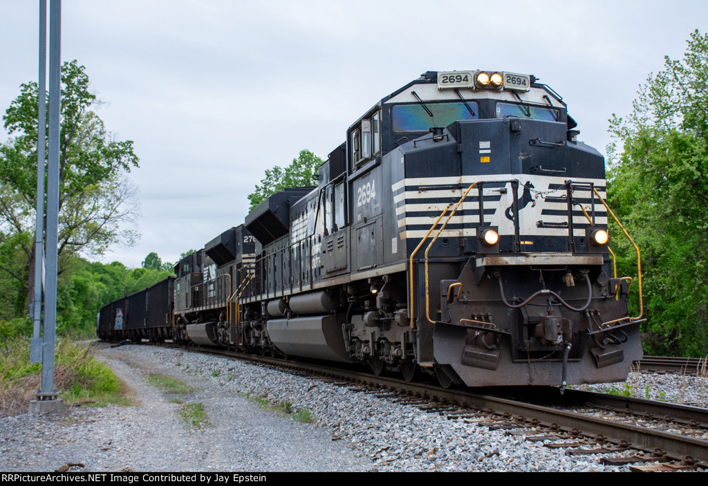 NS 2694 leads V70 into Lynchburg